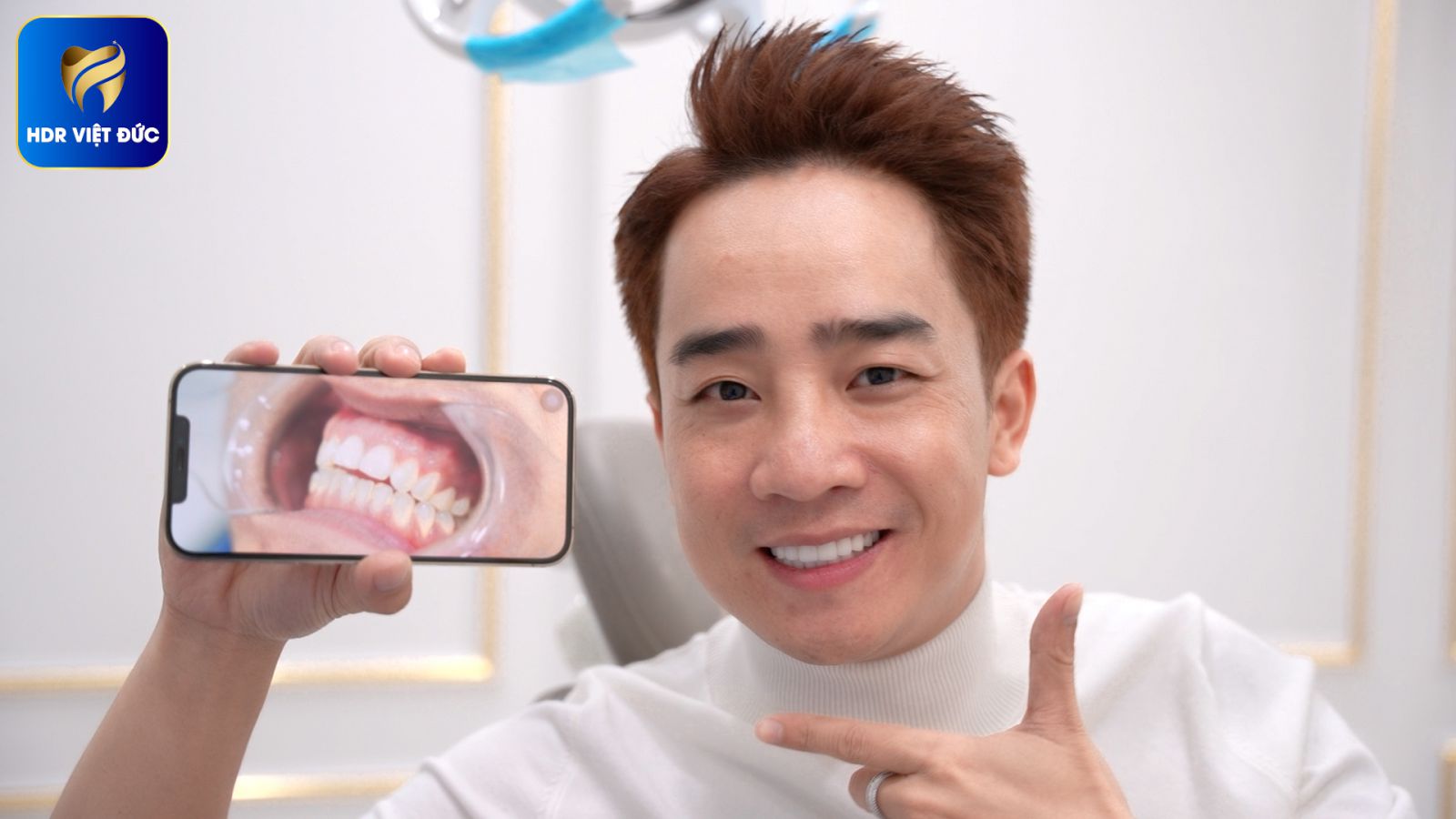 Tự tin với nụ cười trắng sáng và khuôn mặt xinh đẹp